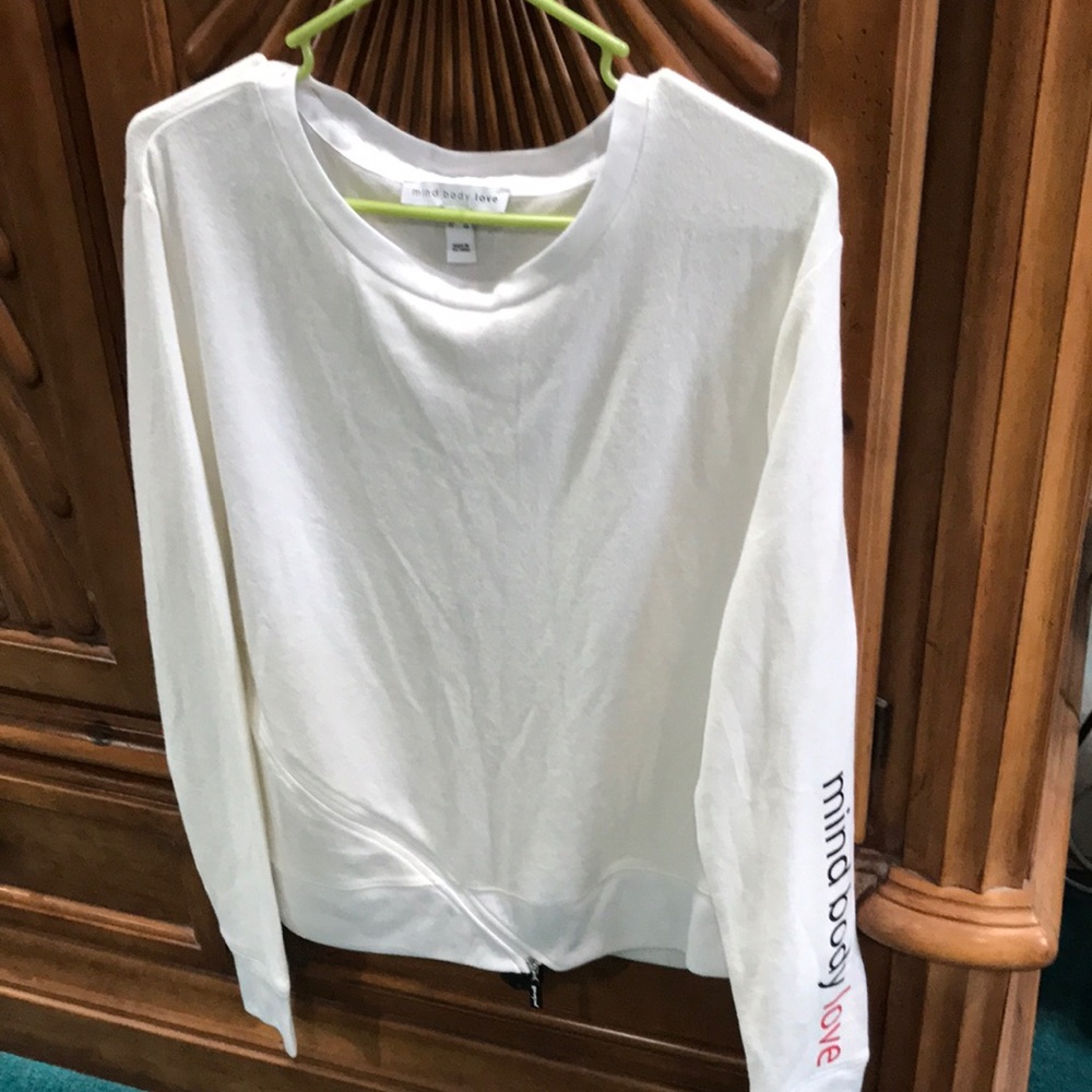 Mind body love zip from top white. Size small